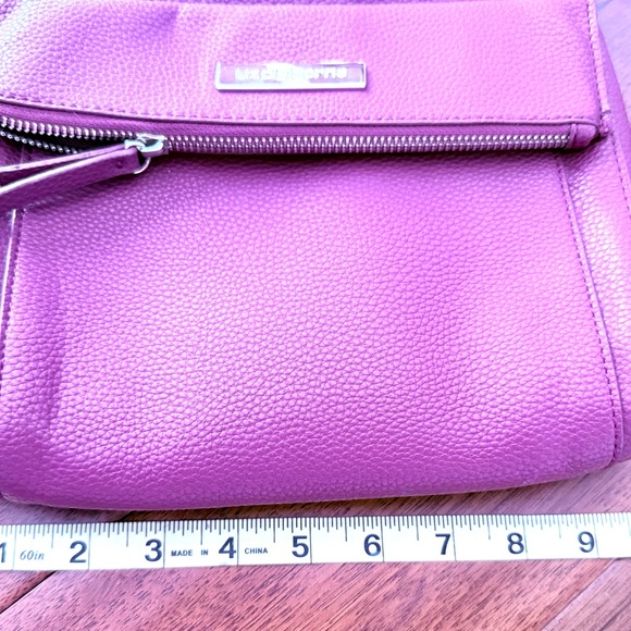 Liz Claiborne small red faux leather crossbody purse bag handbag - Picture 10 of 10